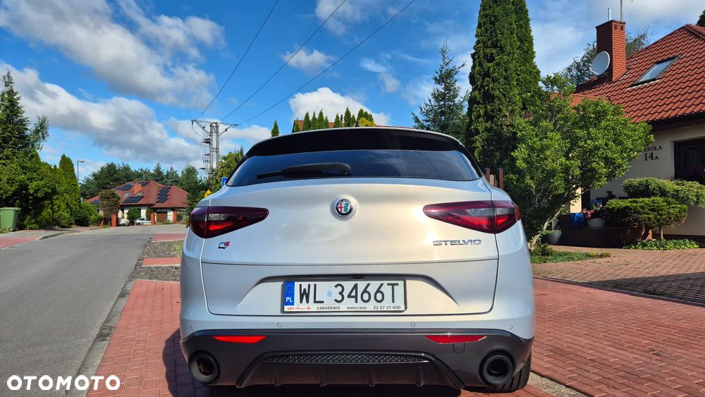 Alfa Romeo Stelvio 2.0 Turbo TI Q4 - 7