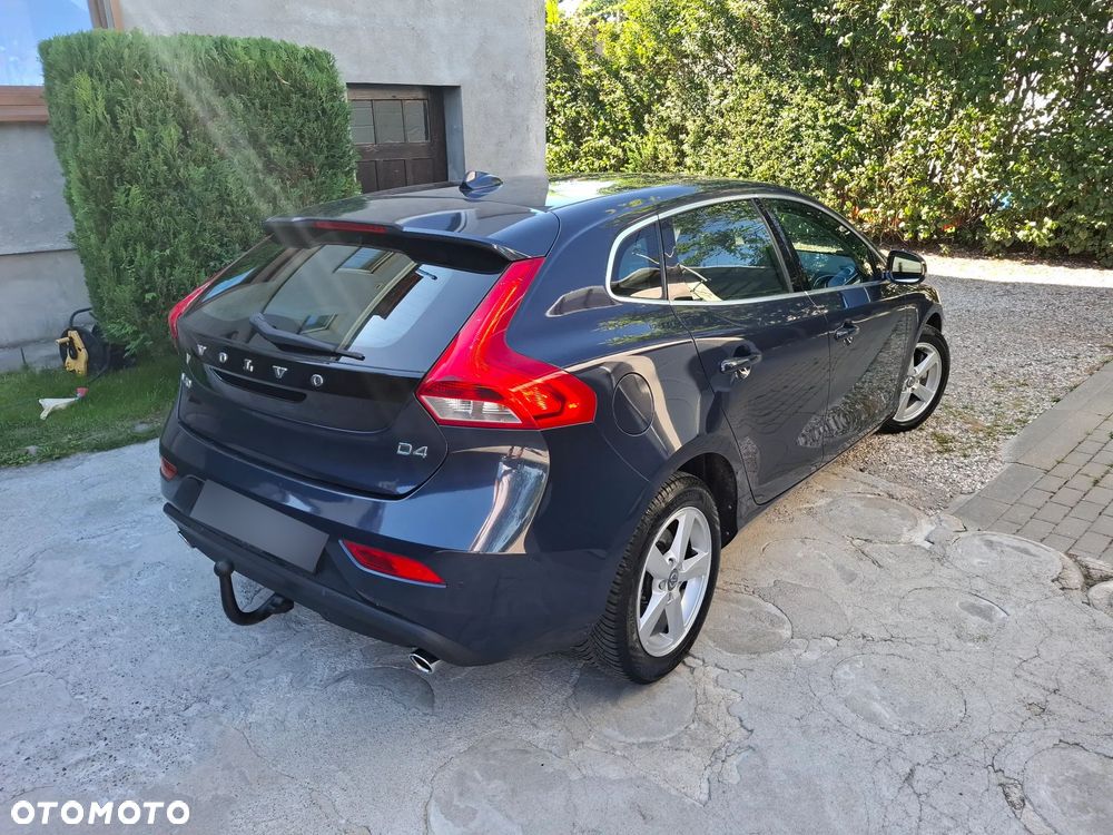 Volvo V40 D4 Momentum - 14