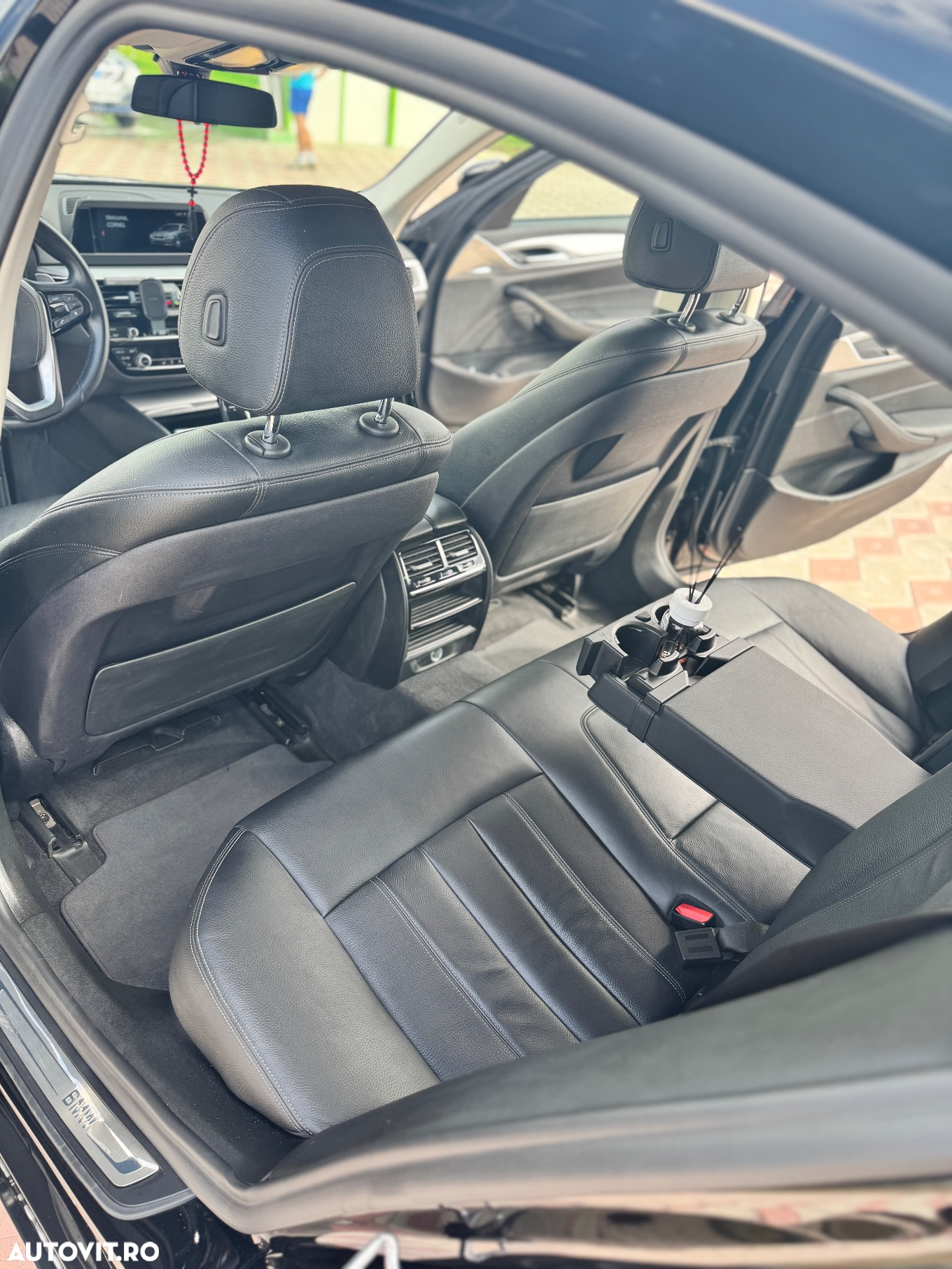BMW Seria 5 520d AT - 11