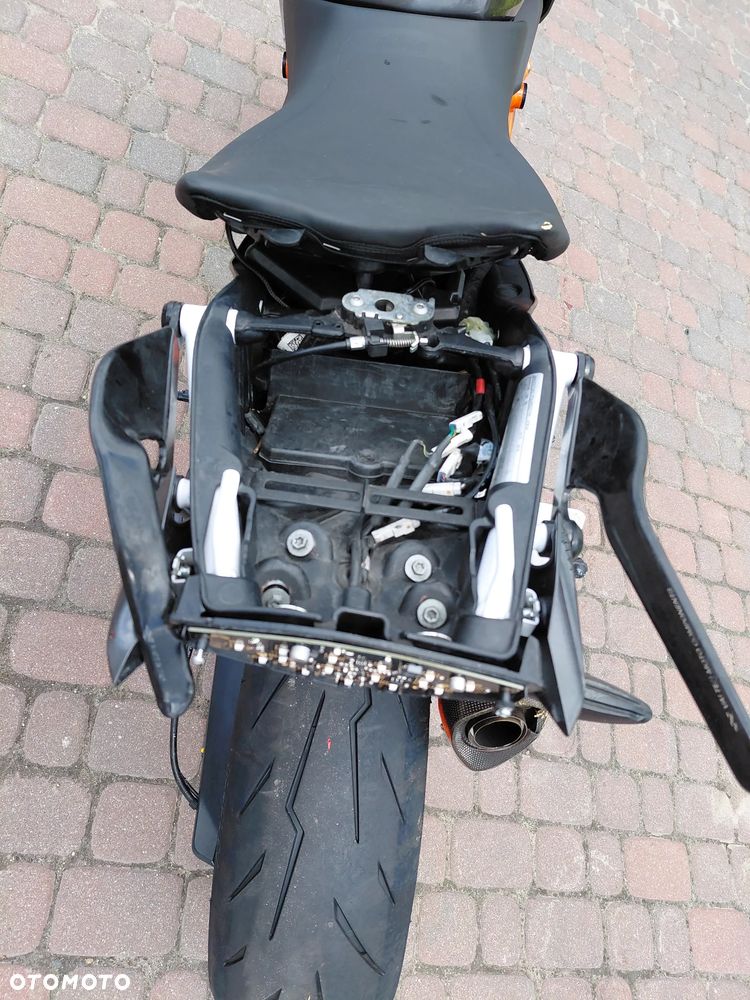 KTM Super Duke - 11