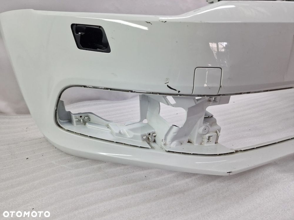VW POLO 6C0 14- ŁADNY ZDERZAK PRZEDNI PRZÓD NA SPRYSKI , KOLOR BIAŁY , NR 6C0807221 , NR AUKCJI NZ1333 - 5