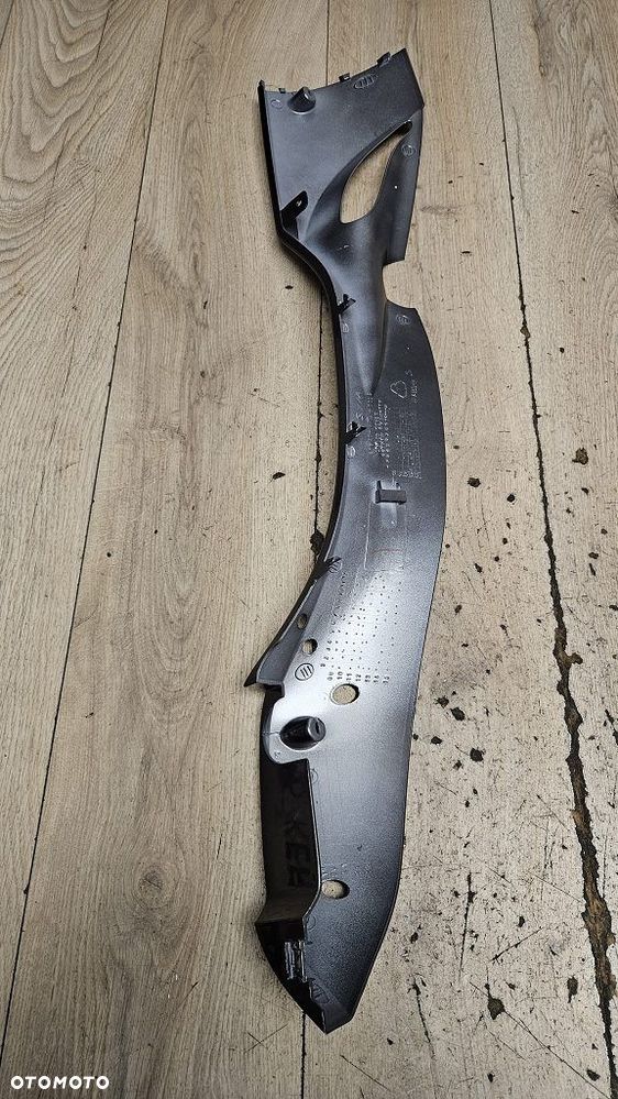 Oryginalna listwa boczna lewa SYM GTS 125 / 300 Joymax  83620-HTA-000-IF - 9