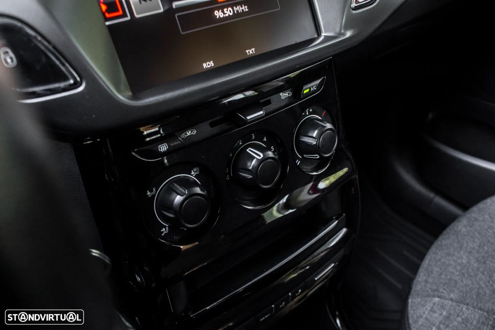 Citroën C3 1.2 PureTech Collection - 18