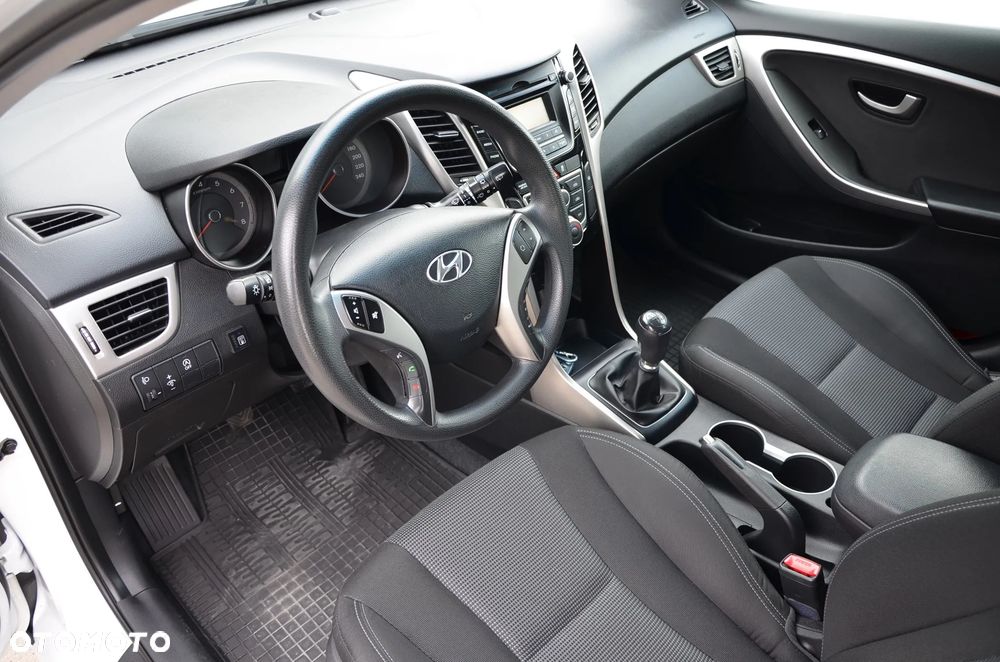 Hyundai i30 1.4 BlueDrive Classic - 14
