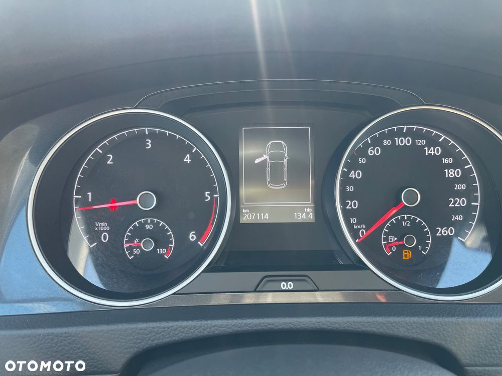 Volkswagen Golf 1.6 TDI Sound - 15