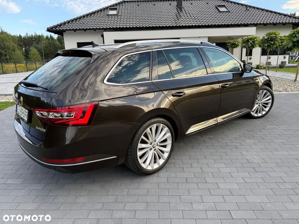 Skoda Superb 2.0 TDI SCR L&K DSG - 13