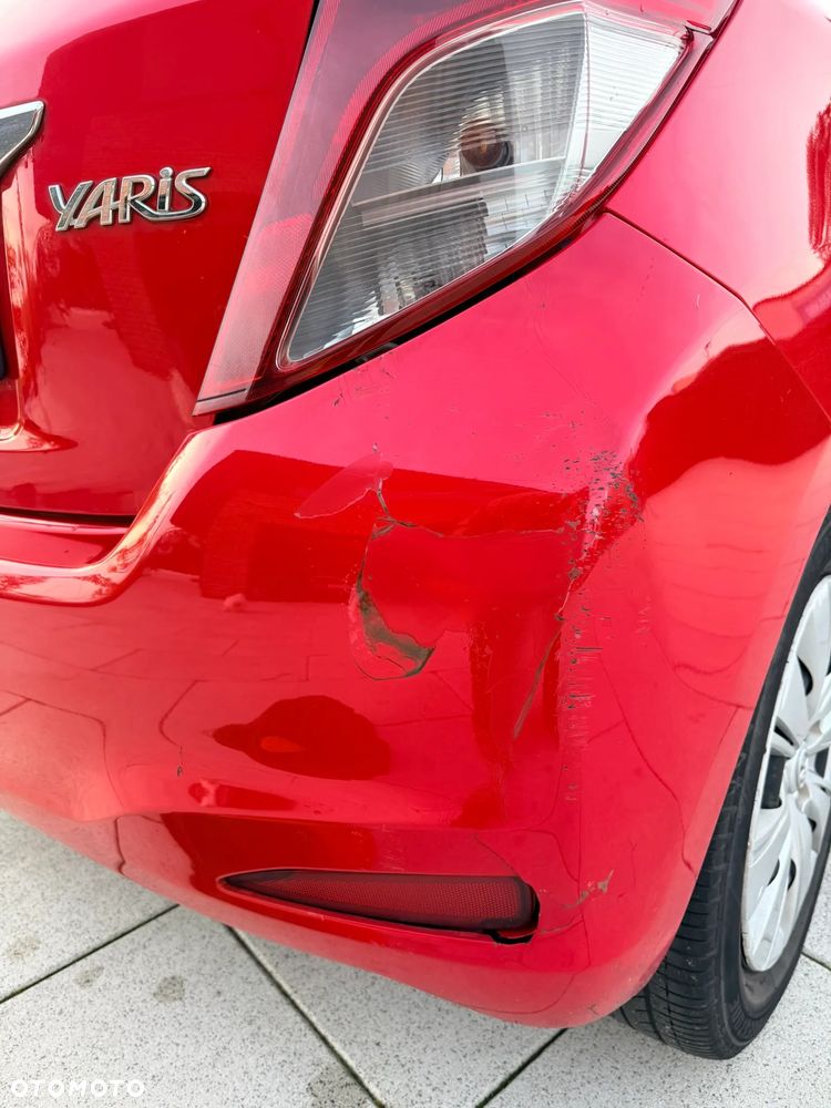 Toyota Yaris - 16