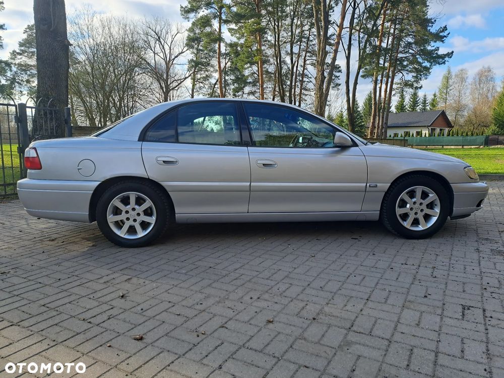 Opel Omega 2.2 Elegance - 28