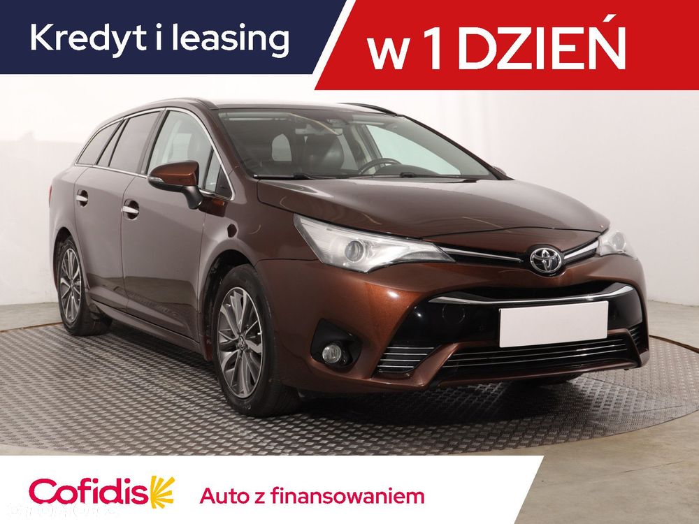 Toyota Avensis - 2