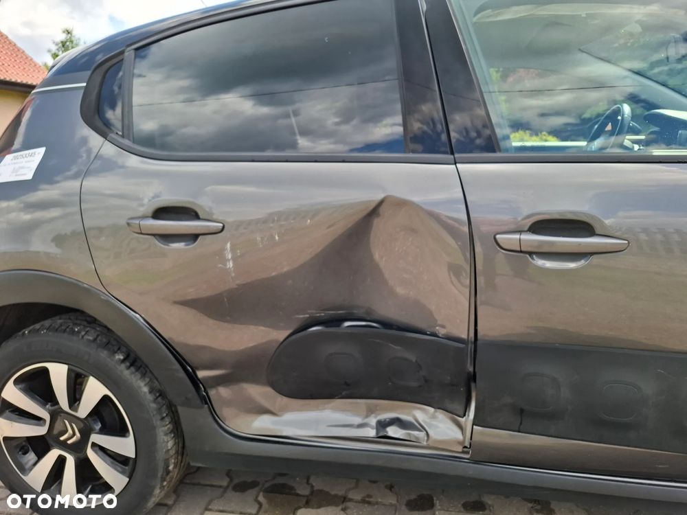 Citroën C3 Pure Tech 82 FEEL - 17