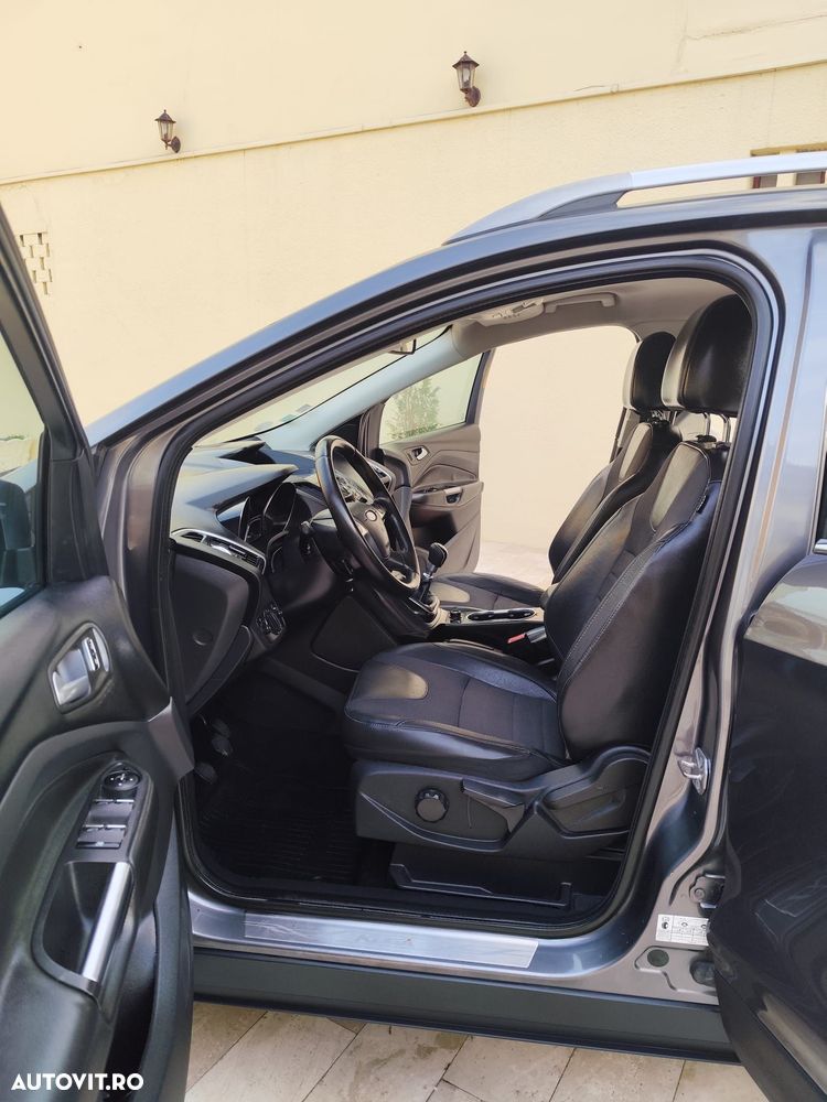 Ford Kuga - 5