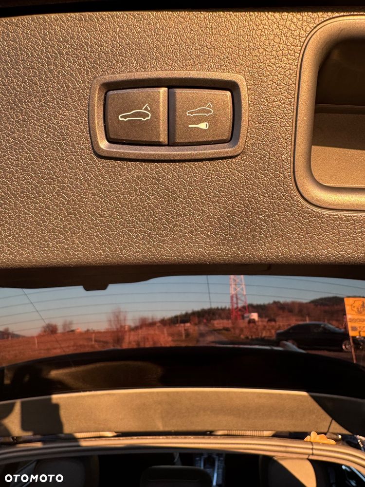 Porsche Macan Standard - 22