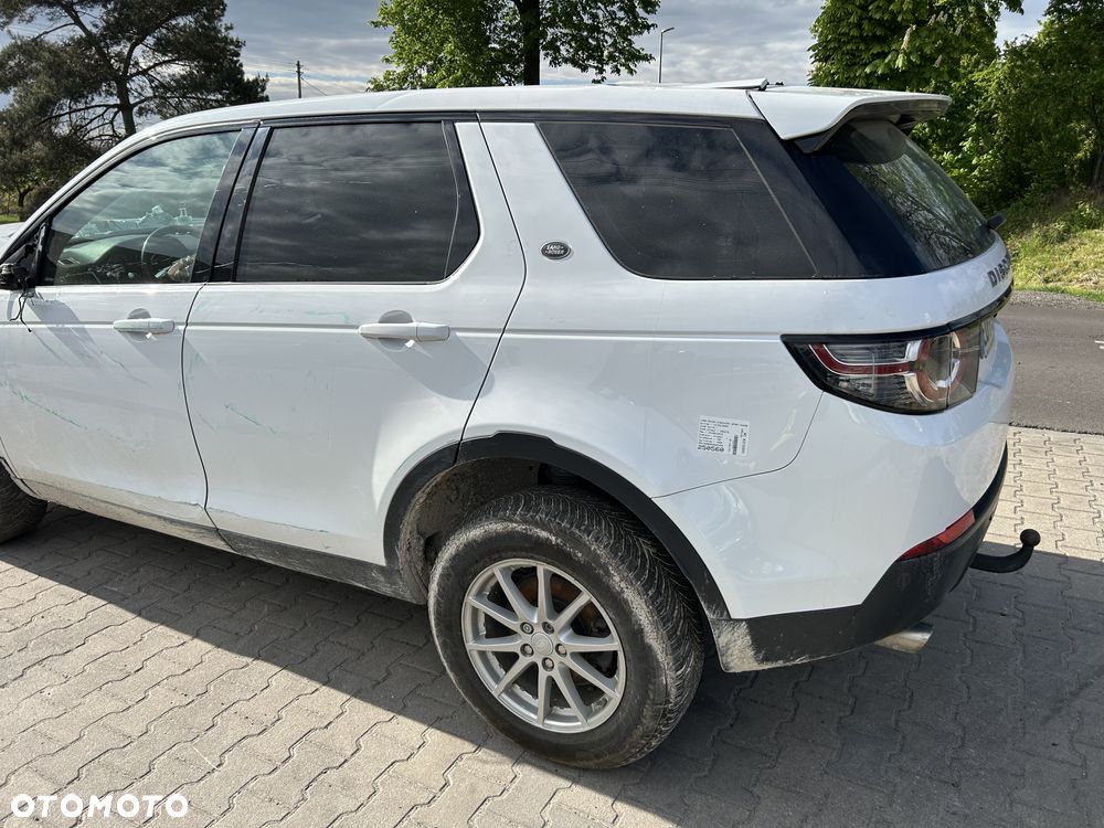 Land Rover Discovery Sport - 16