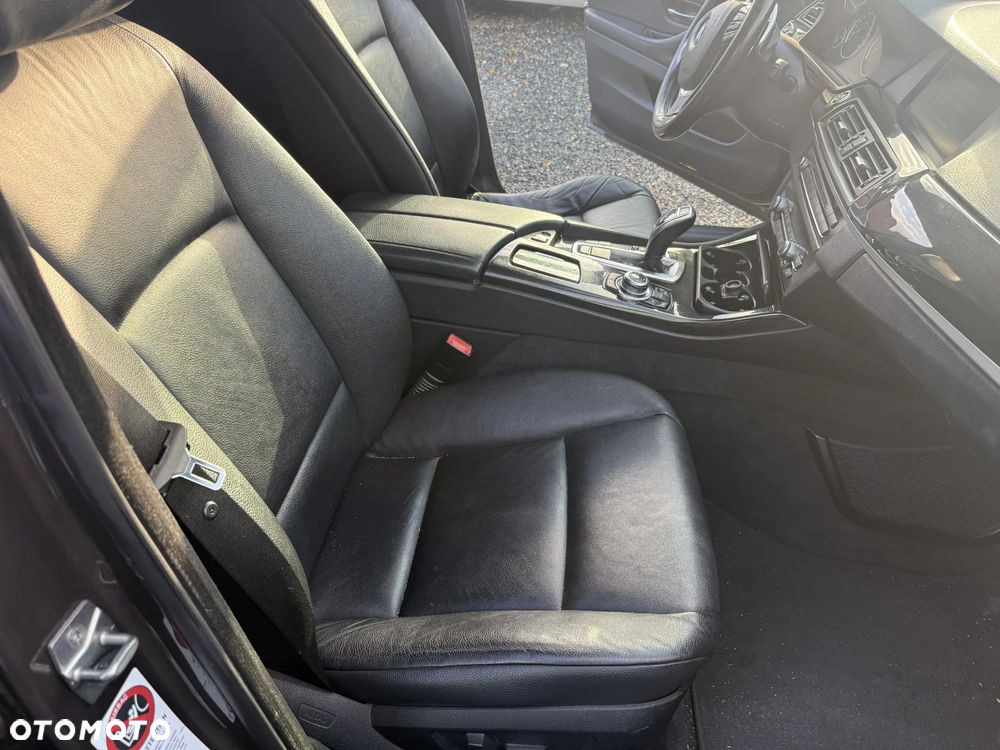 BMW Seria 5 530d xDrive - 17