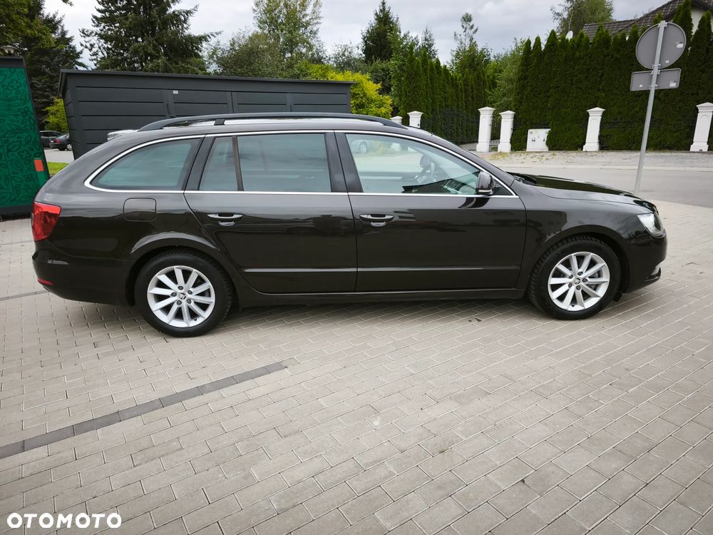 Skoda Superb 1.6 TDI GreenLine - 4