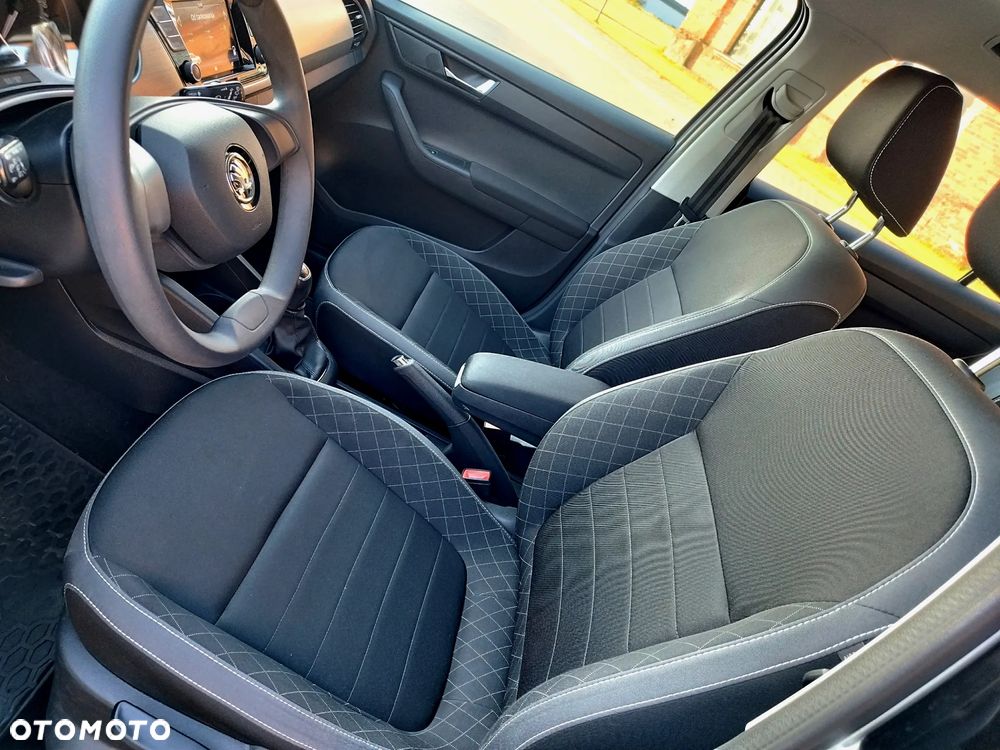 Skoda Fabia 1.0 TSI Ambition - 11