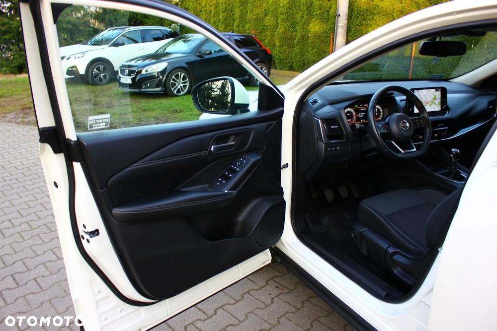 Nissan Qashqai 1.3 DIG-T N-Connecta EU6d - 30