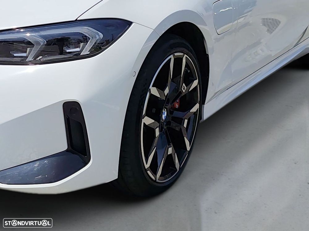 BMW 330 e Pack Desportivo M Pro Auto - 4