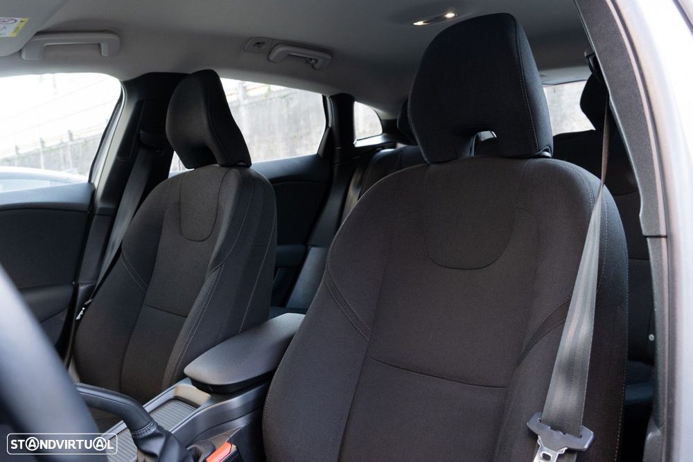 Volvo V40 Cross Country 1.6 D2 Kinetic - 9