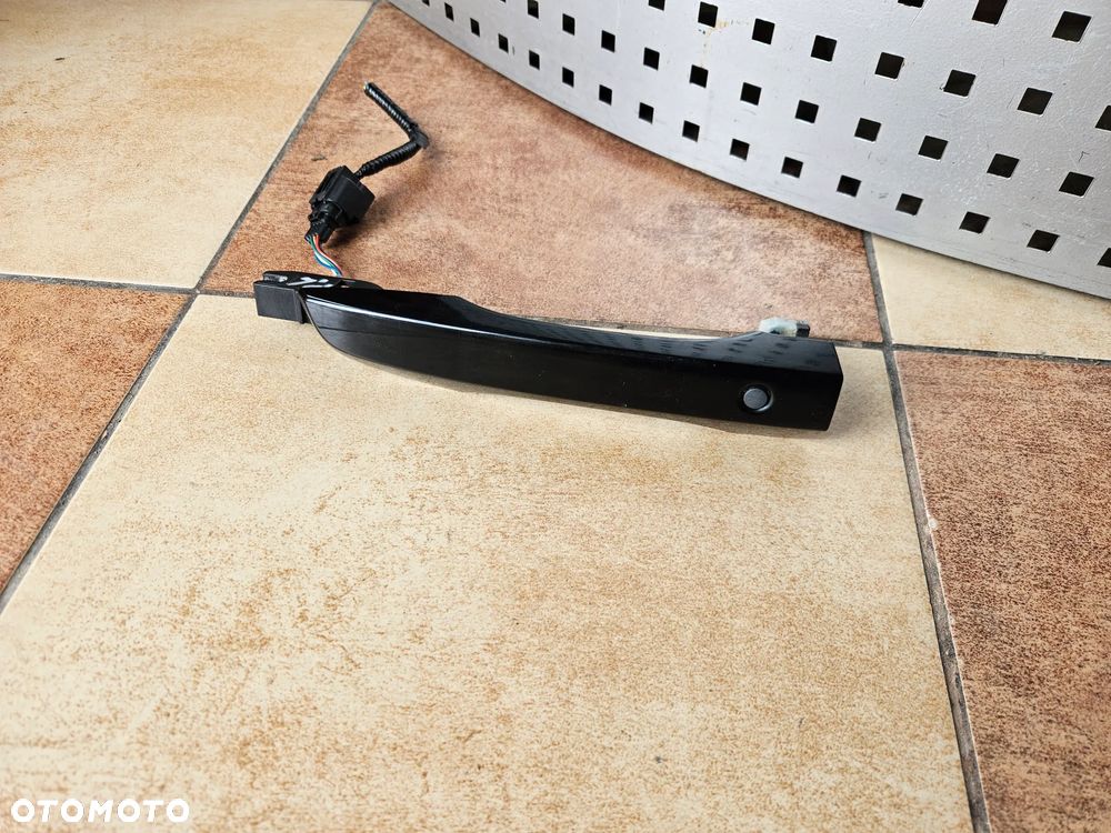 KLAMKA ZEWNĘTRZNA KEYLESS LEWA PRZEDNIA HONDA CIVIC X 2017 - 2021 - 1