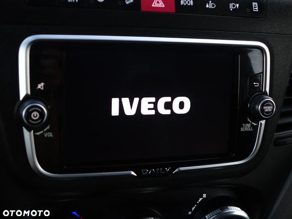 Iveco Daily 35C18 3.0 175KM NA BLIŹNIAKU Do Transportu Okien - 17