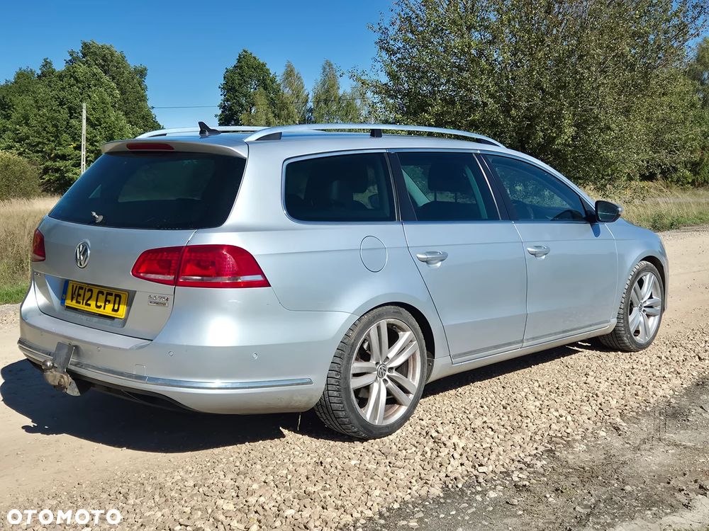 Volkswagen Passat - 13