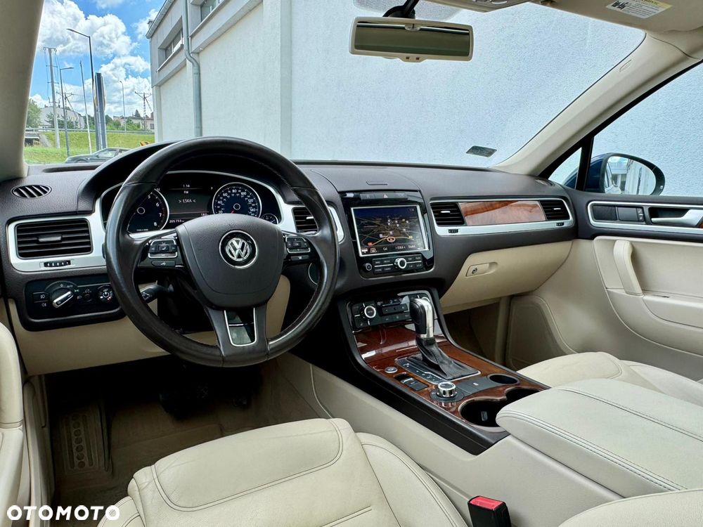 Volkswagen Touareg - 13