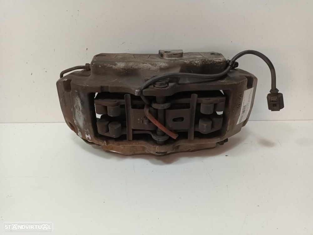 CALÍPER DE FREIO DIANTEIRO ESQUERDO PORSCHE CAYENNE TIPO 9PA - 1