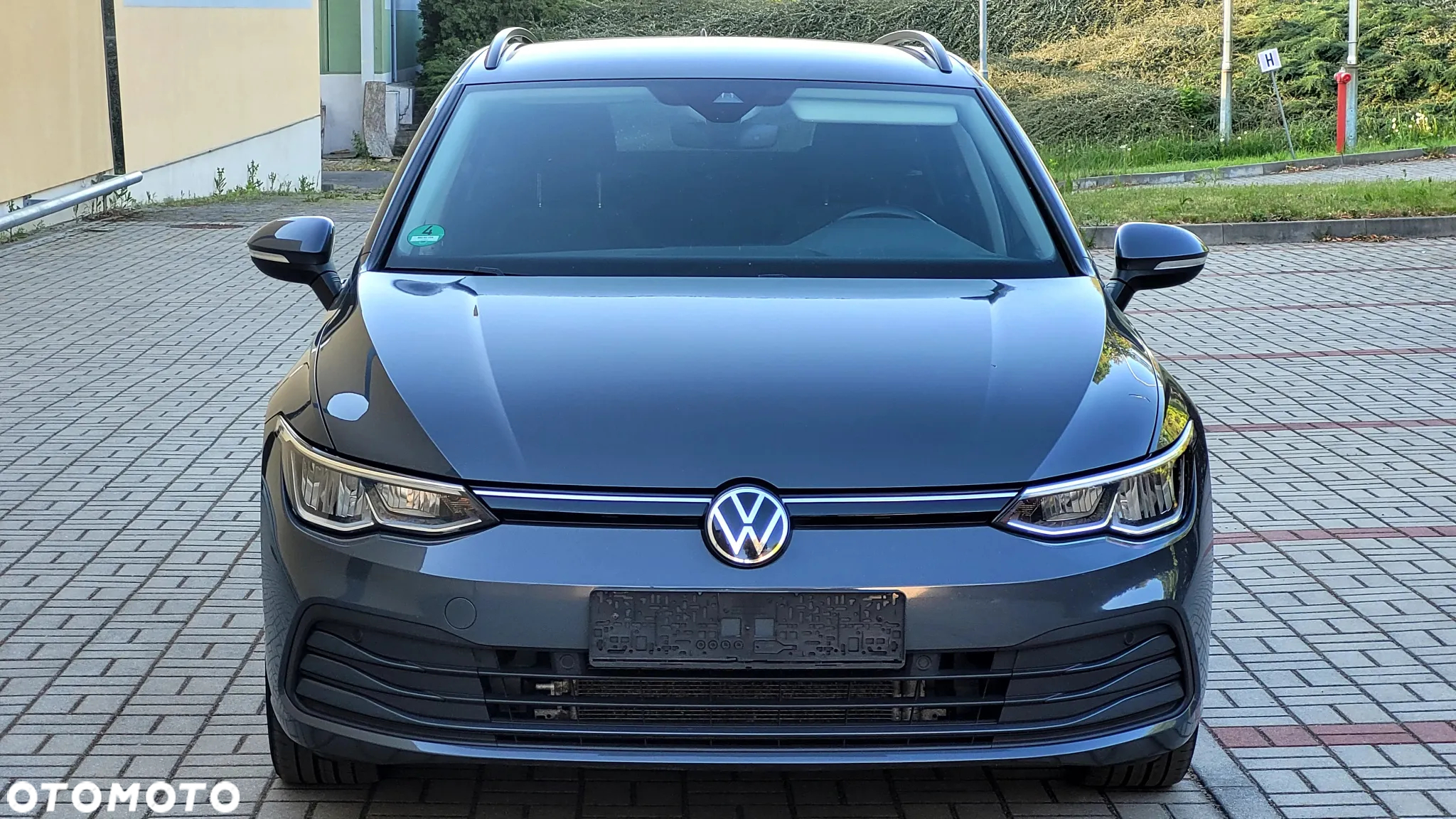 Volkswagen Golf VIII 2.0 TDI Life DSG - 2