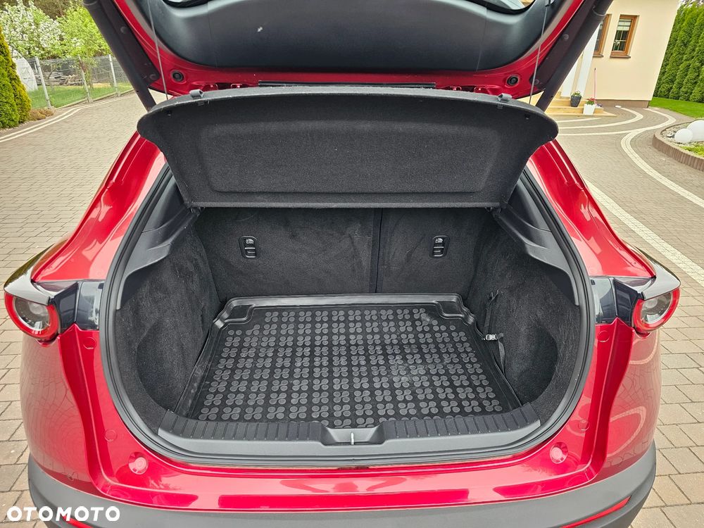 Mazda CX-30 2.0 mHEV Hikari 2WD - 18