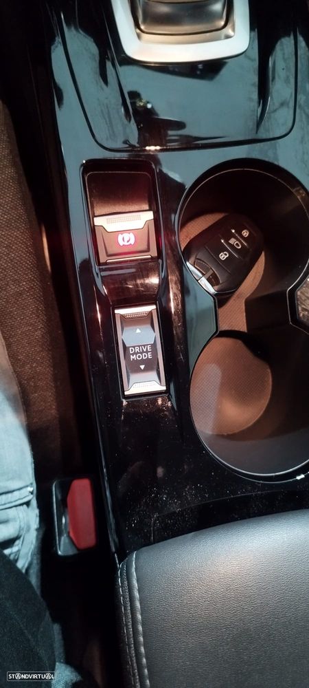 Peugeot e-2008 50 kWh Active Pack - 17