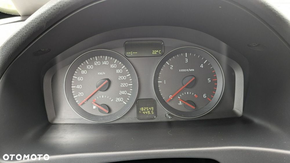 Volvo C70 - 25