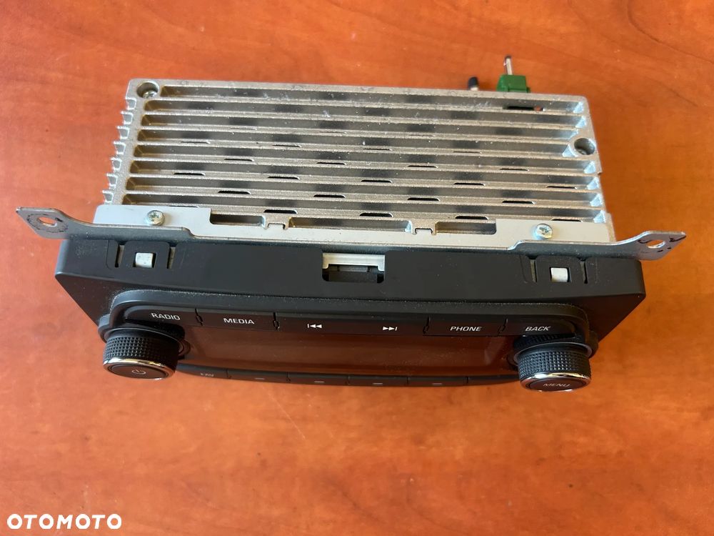 RADIO FABRYCZNE 557799431 OPEL KARL - 2