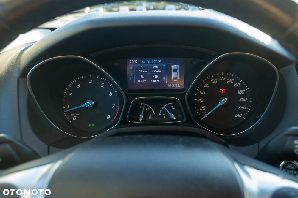 Ford Focus 1.6 EcoBoost Titanium - 11