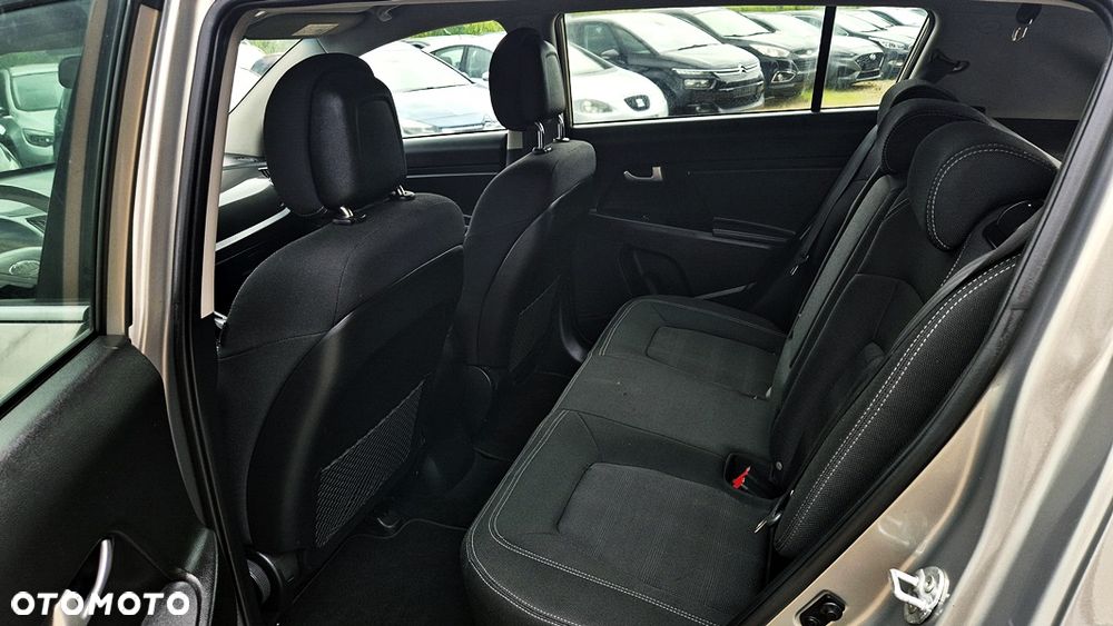 Kia Sportage 1.6 GDI 2WD Vision - 32