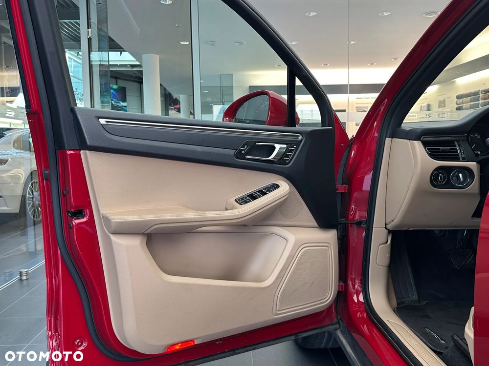 Porsche Macan Standard - 6