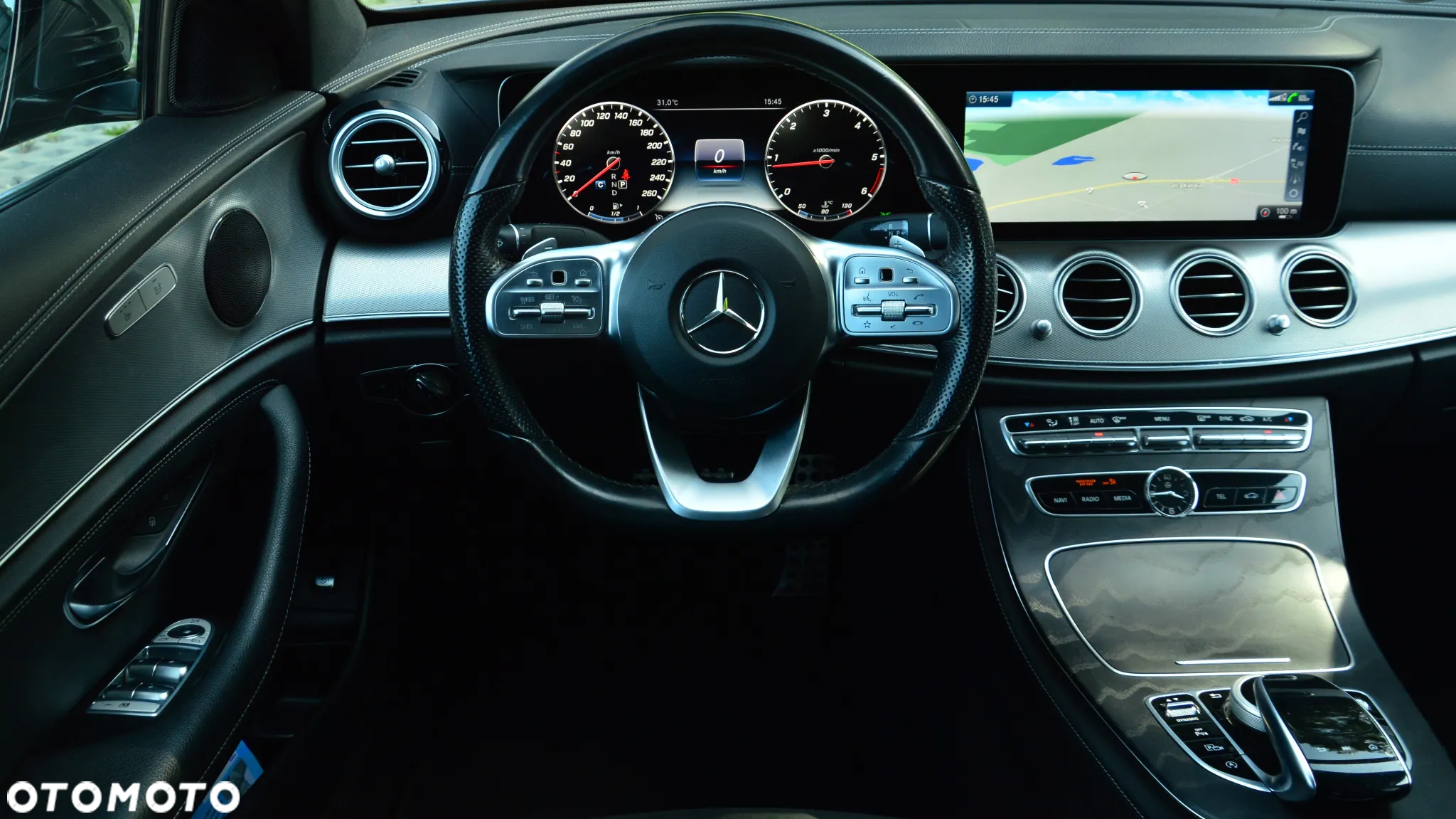 Mercedes-Benz Klasa E 220 d 4-Matic AMG - 19