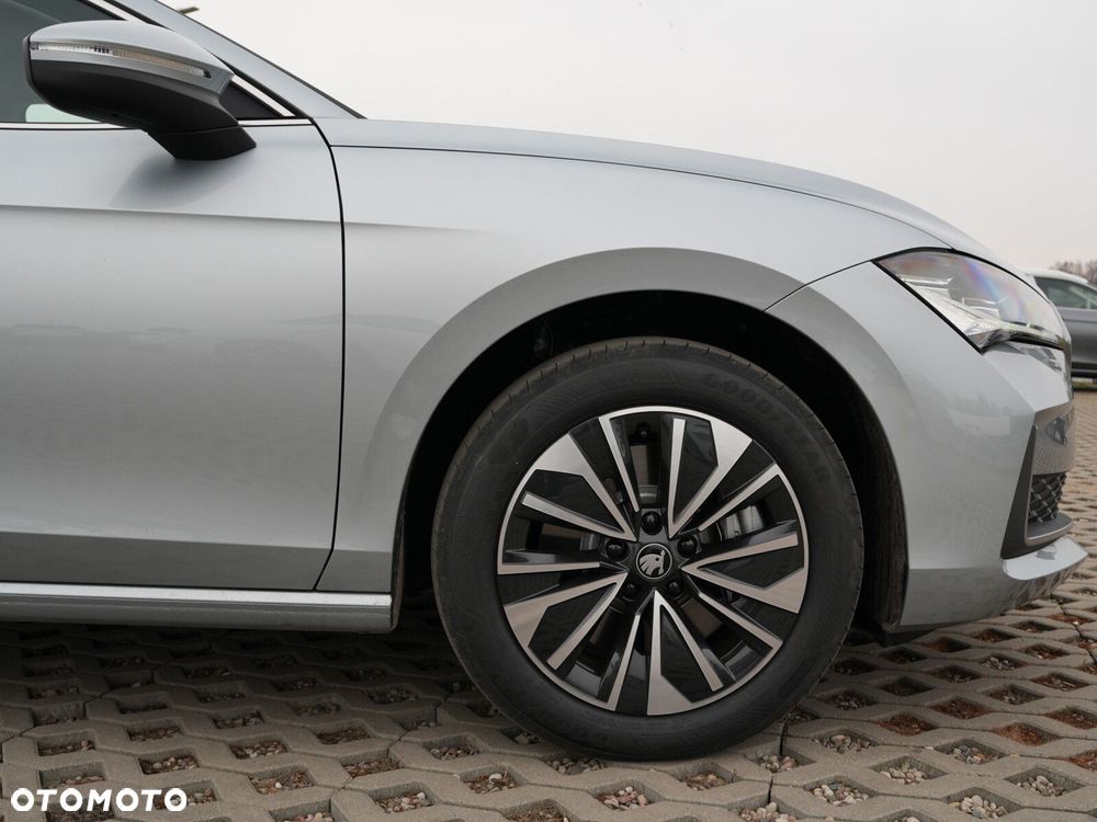 Skoda Superb 2.0 TDI SCR 4x4 Selection DSG - 3