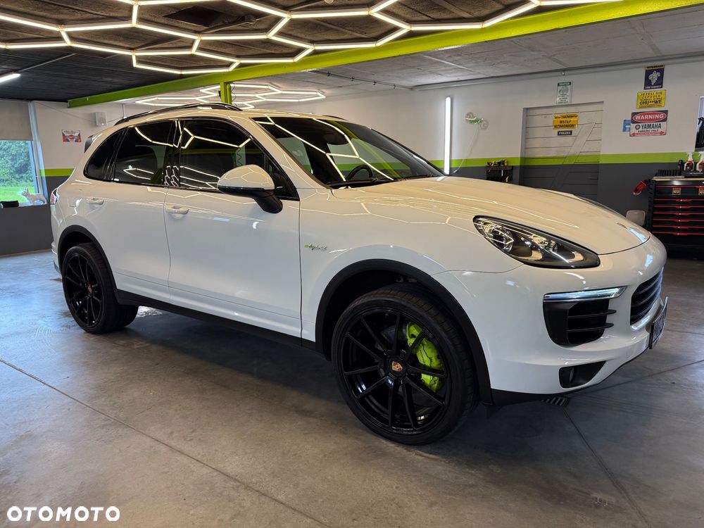 Porsche Cayenne S E-Hybrid - 10
