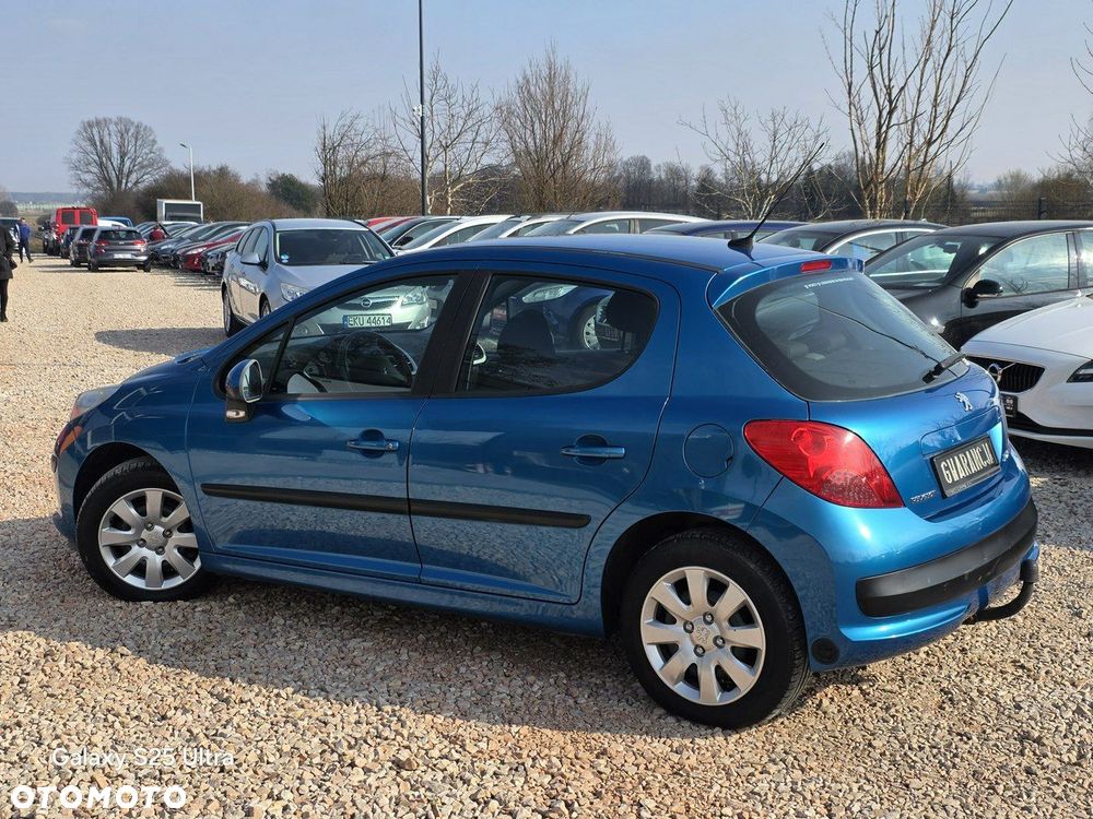 Peugeot 207 1.4 - 14