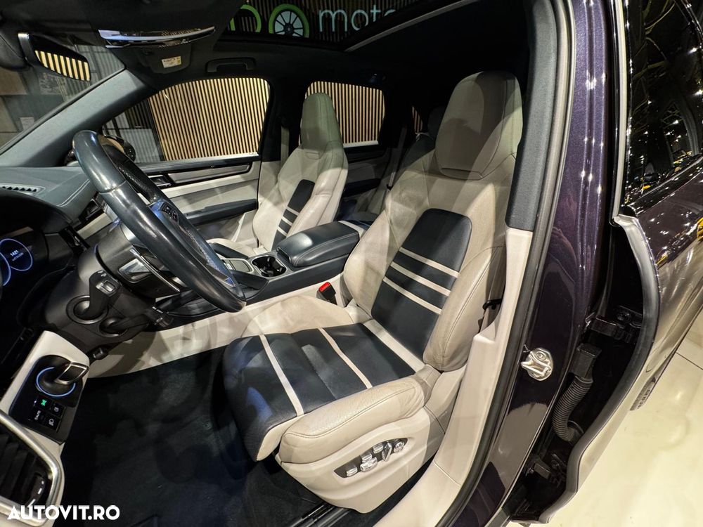Porsche Cayenne Standard - 22