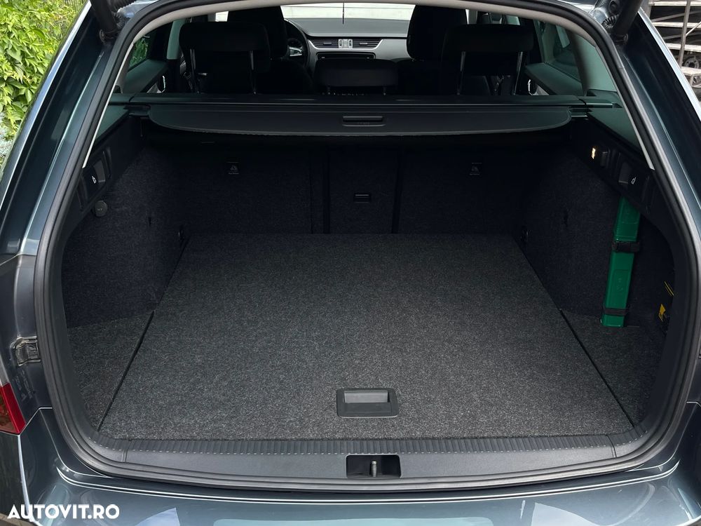 Skoda Octavia 2.0 TDI DSG Drive - 40