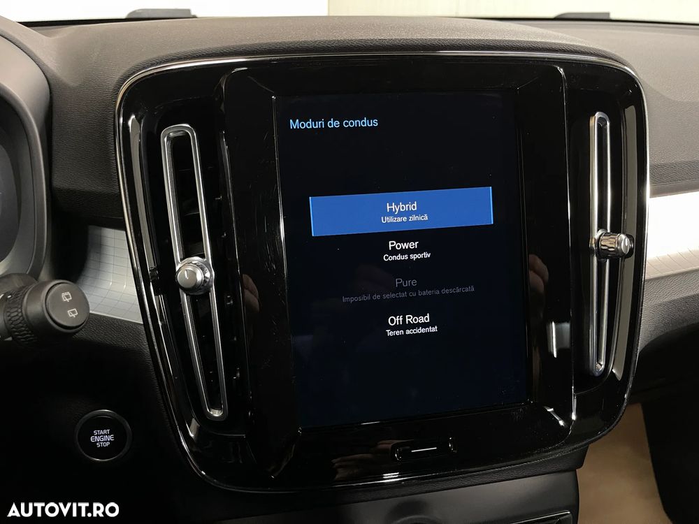 Volvo XC 40 T5 Twin Engine DKG Momentum Pro - 20