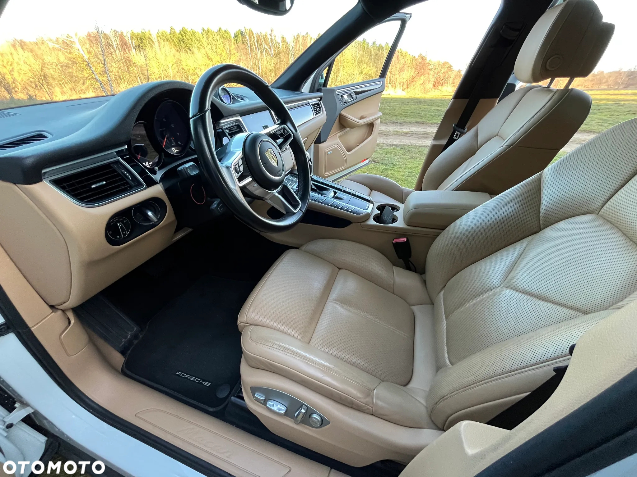 Porsche Macan - 13