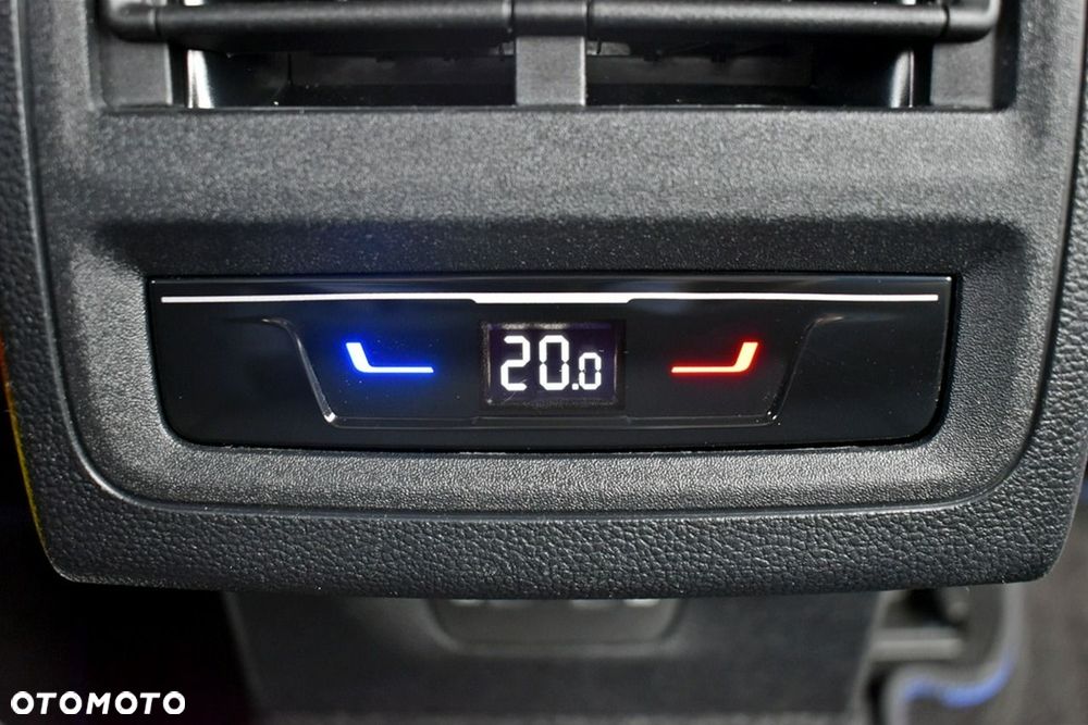 Volkswagen Golf 2.0 TSI OPF 4Motion DSG R Performance - 11