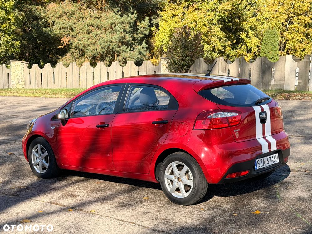 Kia Rio 2012 photo 5