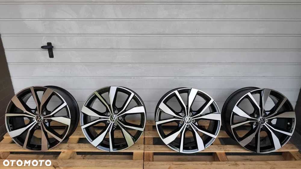 Felgi aluminiowe Vw Taigo T Cross 18" 5x100 Et 39 NOWE (B647) - 2