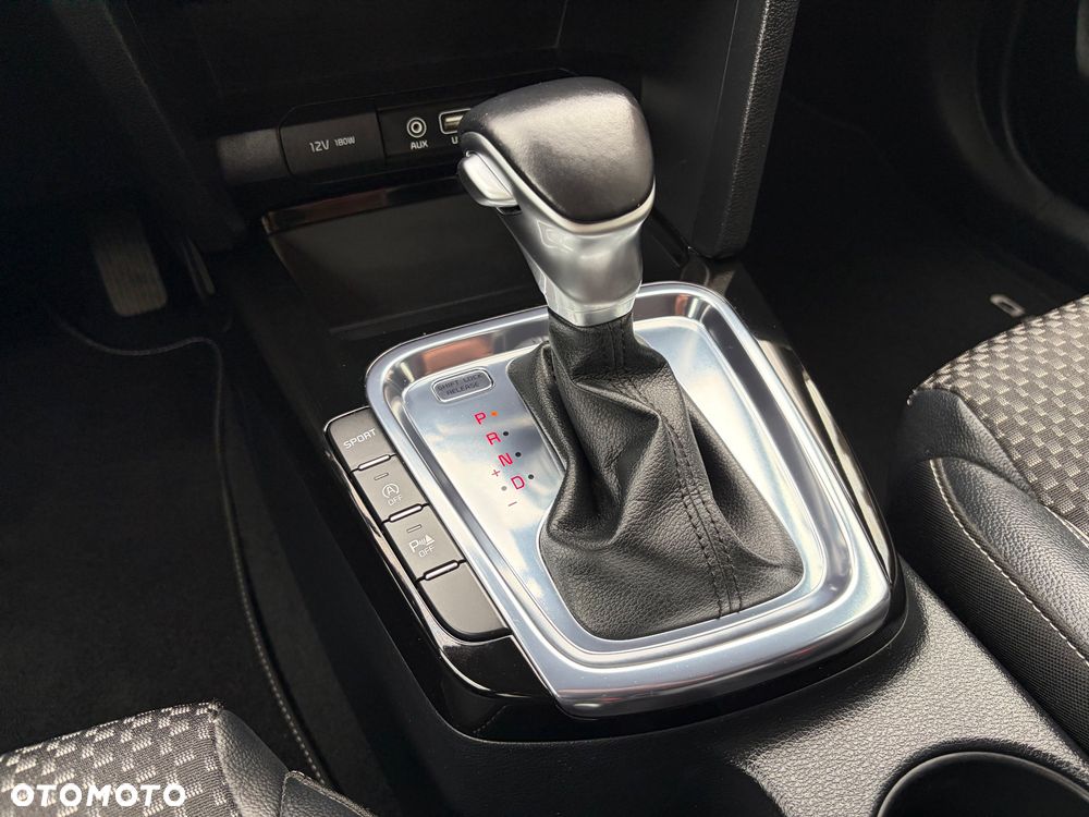 Kia Ceed 1.4 T-GDI DCT OPF Platinum Edition - 26