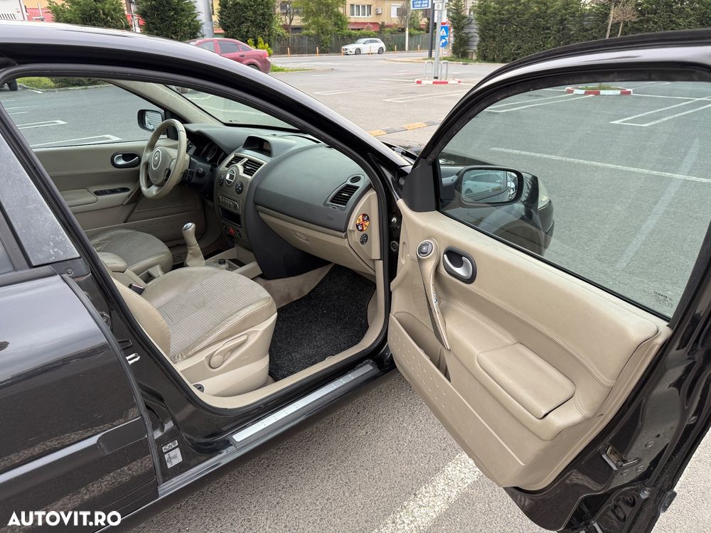 Renault Megane 1.5 dCi Authentique - 12