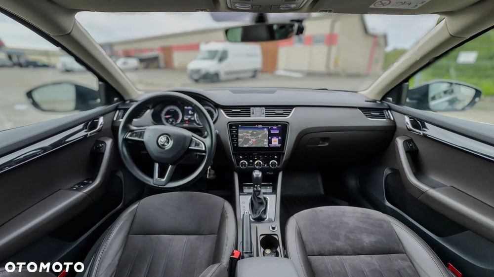 Skoda Octavia 2.0 TDI 4x4 L&K DSG - 7